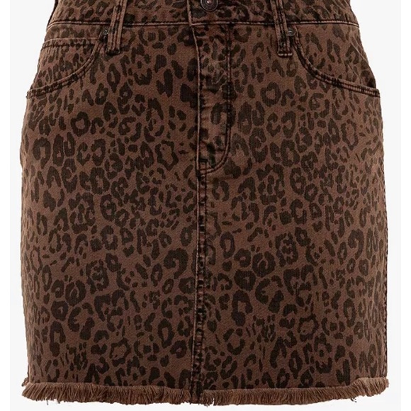 Rewash Dresses & Skirts - Cheetah skirt size 11/30
